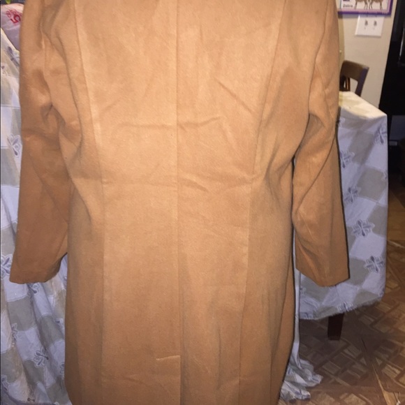 New Justfab mustard coat with removable faux fur - Picture 3 of 5